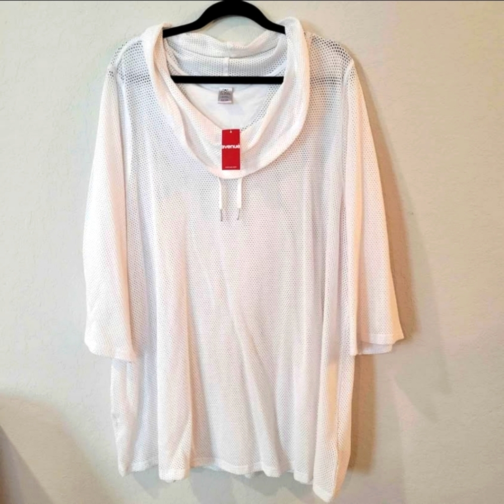 NWT Avenue Mesh Pullover - 22/24